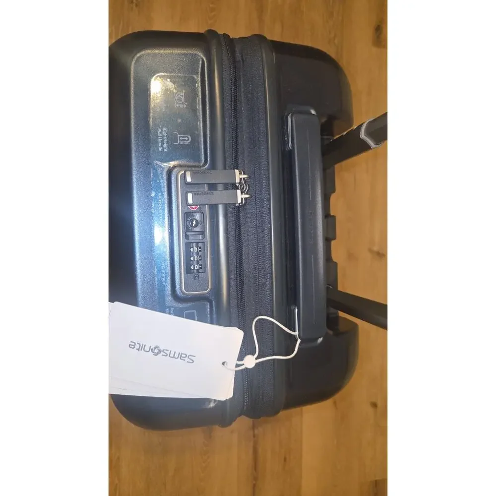 Samsonite 23